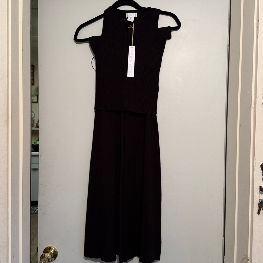 House of Harlow 2 piece knit set
